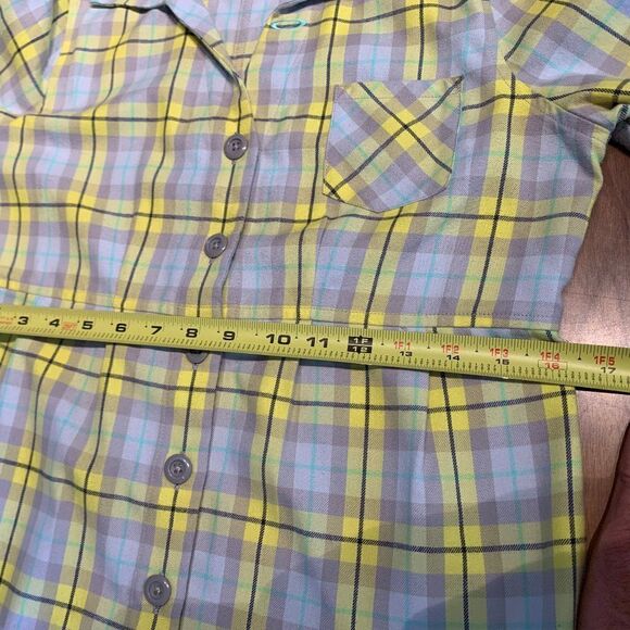 Gretshen Bleiler for Oakley blouse/shirt, sz s, fitted empire cut, flannel - Picture 6 of 16